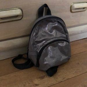 ✨💜hollister mini backpack💜✨